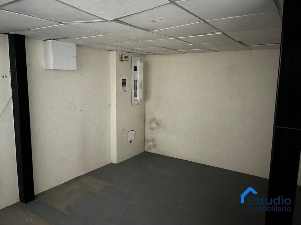 Casa de 6 alcobas en venta en Normandía, Bogotá, 362 m² · foto 7 de 13