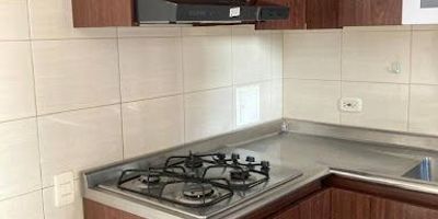 SE ARRIENDA APARTAMENTO PARA VIR COMODAMENTE CON TU FAMILIA CONJUNTO LA ARMONIA CERCA A LA AV CALI Y AV LAS AMERICAS
CONSTA DE 
3  HABITACIONES
2 BAÑOS
1SALA
COCINA
ZONA DE ROPA

LLAMAR PARA AGENDAR TU VISITA.. 