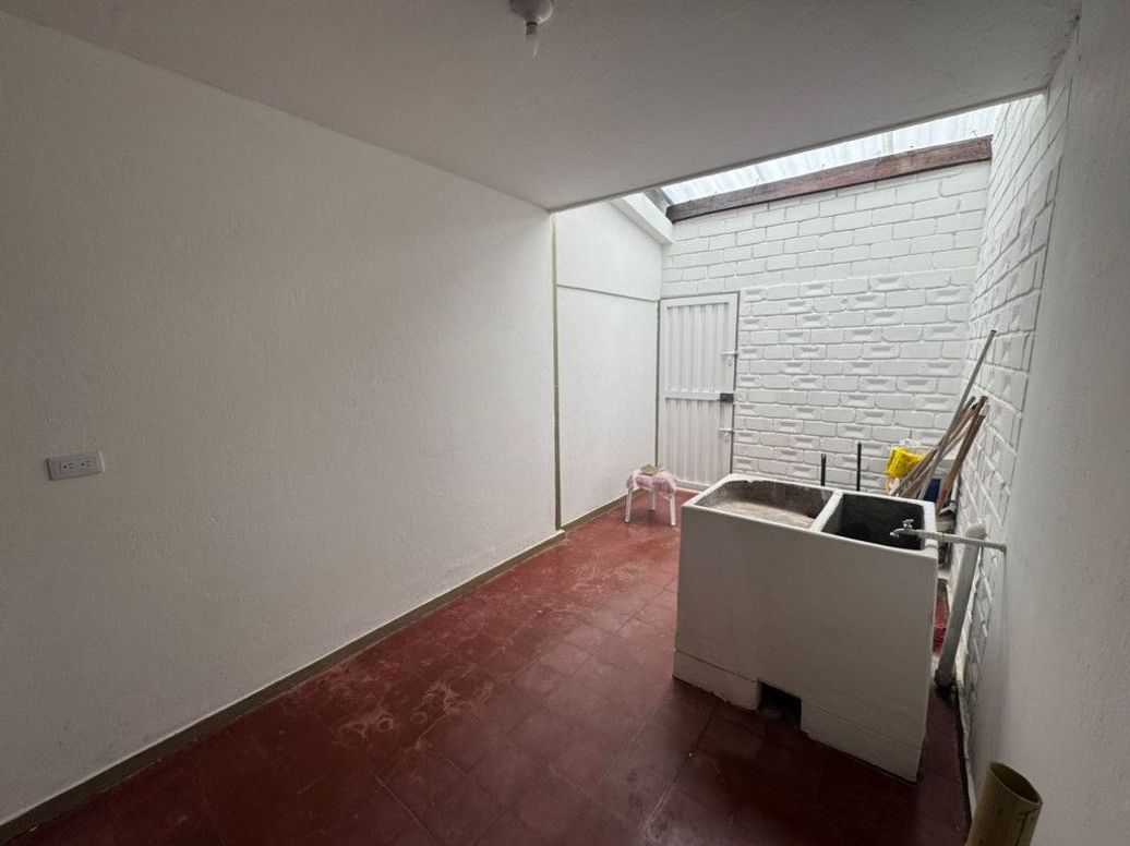 Casa de 5 alcobas en venta en Ub. Hacienda Cordoba Niza, Bogotá, 252 m² · foto 15 de 20