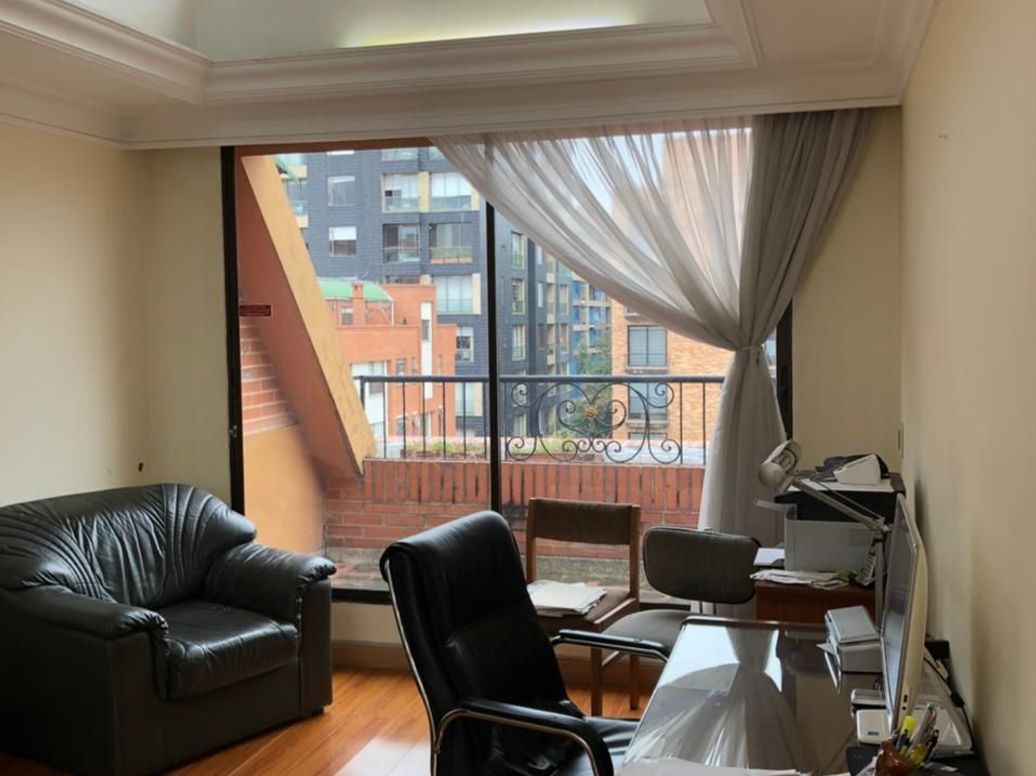 Apartamento de 4 alcobas en venta en Chico Norte Et. Ii, Bogotá, 212 m² · foto 16 de 20