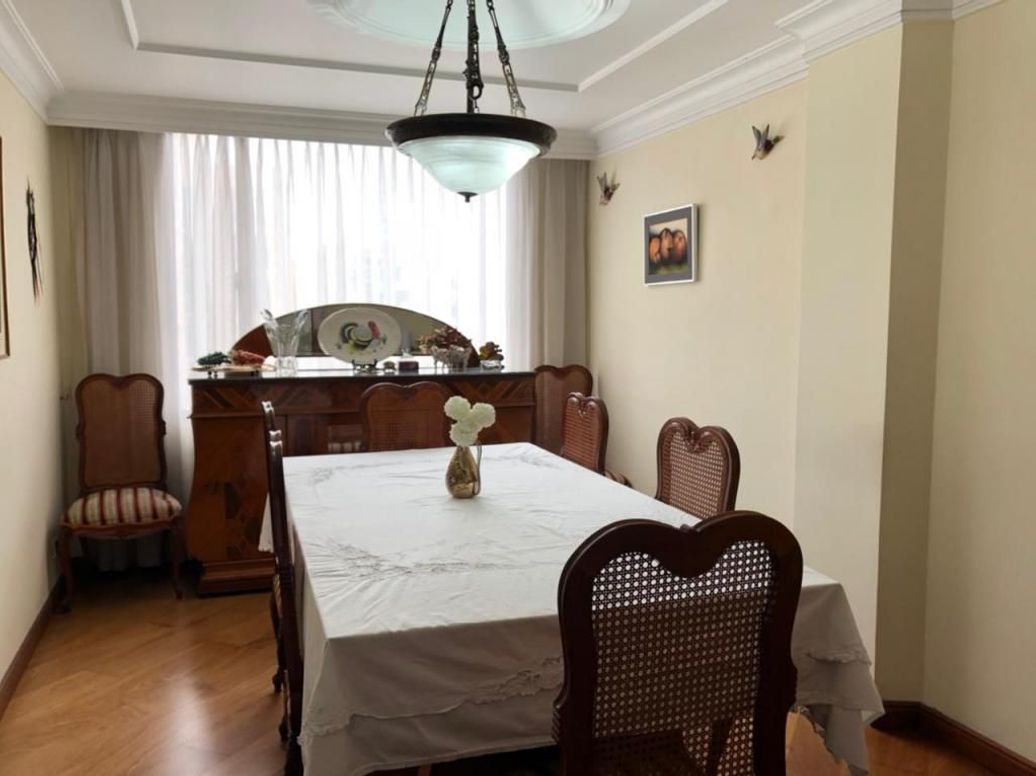 Apartamento de 4 alcobas en venta en Chico Norte Et. Ii, Bogotá, 212 m² · foto 9 de 20
