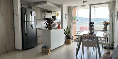 Se Vende Apartamento en Envigado,sector la Cuenca 

Área 66 mts2.
Nivel 10

Amplios Espacios Distribuidos en 3 Alcobas, 2 baños, sala comedor,  cocina integral, zona de ropas, balcón,  Parqueadero, Cuarto Útil 

Excelente Ubicación 

Unidad cerrada, vigilancia 24 horas,  piscina, Gimnasio, Salón social, Cancha múltiple, Sauna, Turco, zona de BBQ, zonas verdes 
Estrato 4
Admon $ 345 Mensual 
Precio $ 450 Millones Negociables