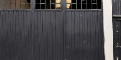 Se ofrece excelente lote en venta, listo para construir, con estudio de suelos realizado y planos aprobados incluidos. Esta propiedad es perfecta tanto para desarrollar un proyecto habitacional como para uso comercial, gracias a las características del terreno. ¡No pierdas esta gran oportunidad!