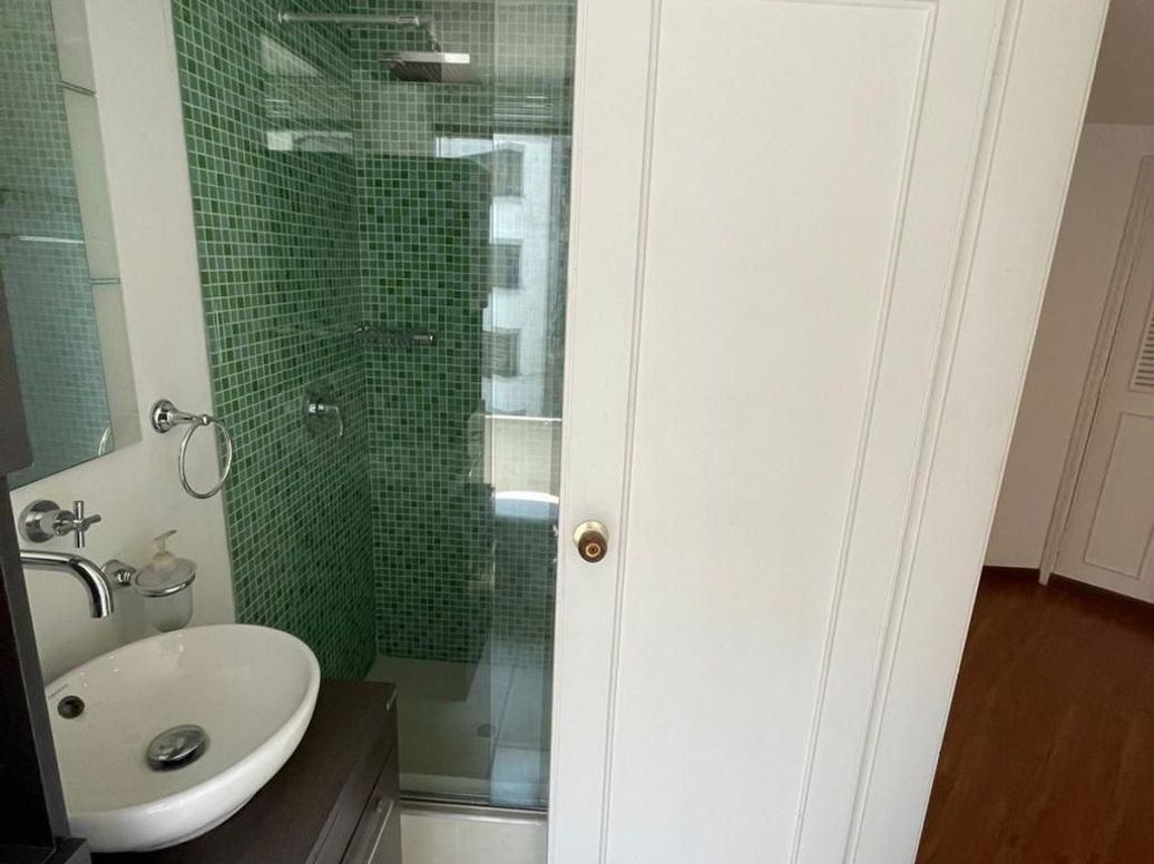 Apartamento de 4 alcobas en venta en Santa Barbara Central, Bogotá, 187 m² · foto 17 de 20