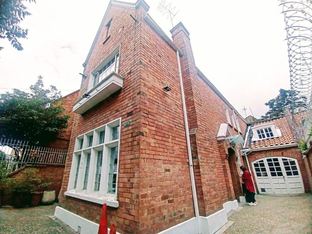 Casa de 5 alcobas en venta en Quinta Camacho, Bogotá, 205 m² · foto 4 de 20