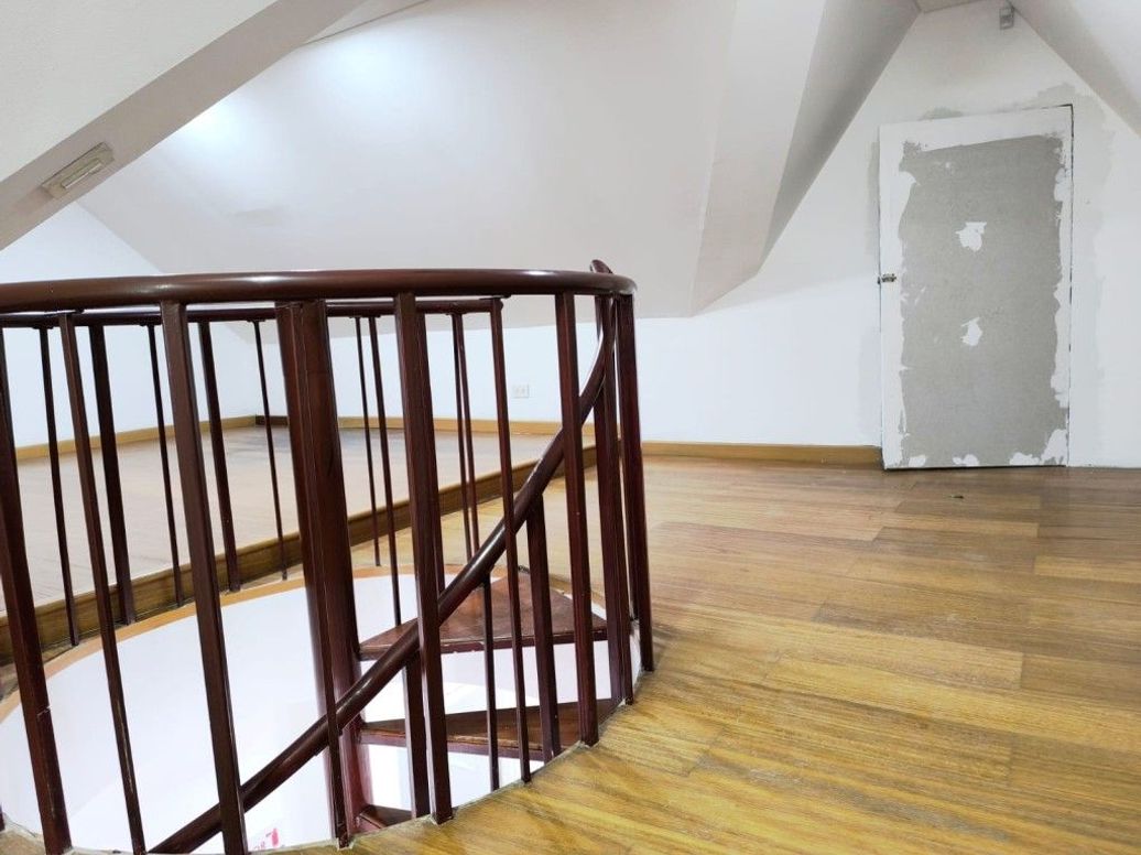 Casa de 5 alcobas en venta en Quinta Camacho, Bogotá, 205 m² · foto 7 de 20