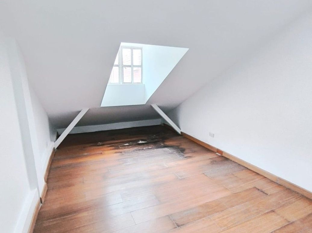 Casa de 5 alcobas en venta en Quinta Camacho, Bogotá, 205 m² · foto 13 de 20