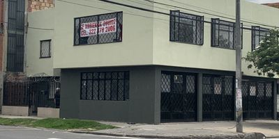 INMUEBLE ESQUINERO COMERCIAL, RECIEN REMODELADO, DE 2 PISOS SOBRE VIA PRINCIPAL, A 15 MINUTOS DEL AEROPUERTO EL DORADO, 280 METROS CUADRADOS , ADECUADO PARA DIFERENTES USOS COMERCIALES, OFICINAS, BODEGAJE, ALMACENES, SUPERMERCADOS, INDUSTRIAS,  EMPRESAS, ETC. POSIBILIDAD DE VIVIENDA Y USO COMERCIAL O INDUSTRIAL EN UN SOLO SITIO. VER VIDEO EN EL SIGUIENTE ENLACE: https://drive.google.com/file/d/1xcMizmuvjJknrnx_KoAFVVt2_dilV4cA/view?pli=1