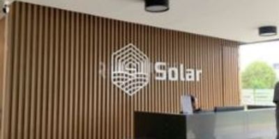 Vive diferente en el corazón de Chía
Tu espacio ideal entre lo urbano y lo natural

Arriendo apartaestudio moderno con opción de compra en uno de los sectores más exclusivos y tranquilos de Chía
Área 32 m2
Estrato 4

Características del apartaestudio

Una habitación privada

Un baño moderno

Sala comedor acogedora

Cocina integral equipada con estufa eléctrica de cuatro puestos

Parqueadero disponible

Sistema de alarma

Amenidades del conjunto

Gimnasio completamente dotado

Zona BBQ para compartir en familia o con amigos

Zona de juegos

Espacio multimedia ideal para estudiar o relajarte

Sólar es mucho más que un lugar para vivir
Es un Co Living Campestre pensado para quienes desean la tranquilidad de la Sabana sin alejarse de la vida universitaria y urbana
Ideal para estudiantes y jóvenes profesionales