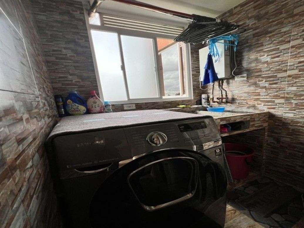 Apartamento de 2 alcobas en venta en La Picota Sur, Bogotá, 48 m² · foto 10 de 16