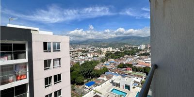 ¿Quieres invertir en un proyecto en el sur centro de la ciudad? Te tenemos este espectacular apartamento de 55m2, ubicado en el sur de la ciudad entre la av pasoancho y la carrera 50, un excelente conjunto cercano a centros comerciales, oficinas, eps y zonas residenciales.

Este apartamento ubicado en un 20avo piso, se encuentra en obra gris listo para que lo remodeles a tu gusto! su distribucion inicial consta de 2 alcobas, 2 baños, espacio sala comedor, cocina y zona de lavanderia

No esperes mas y empieza tu proyecto de vida en este hermoso conjunto!

Contacanos

 Cel. 317 8716121
