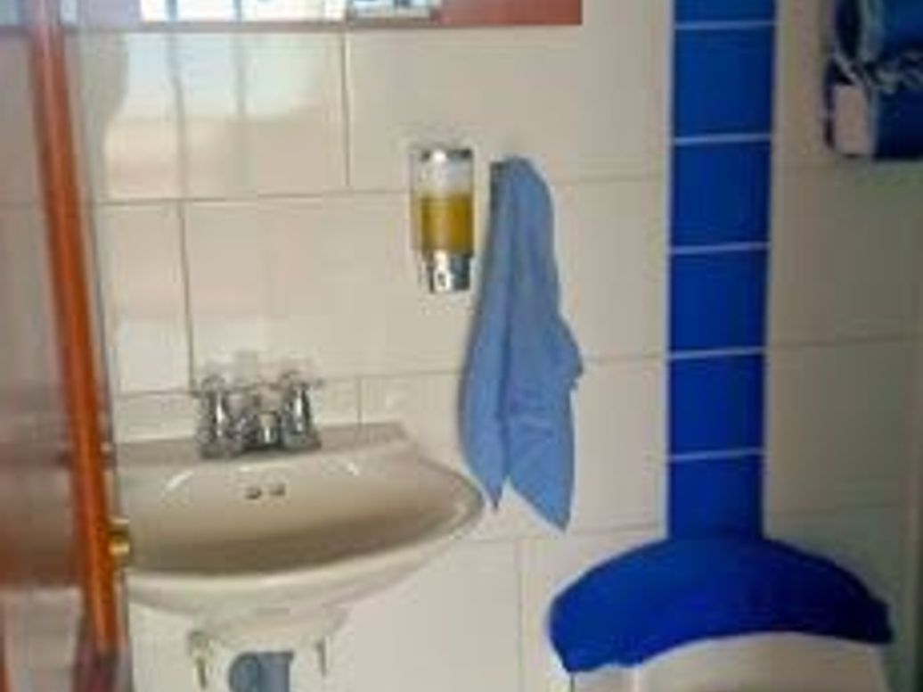 Casa de 8 alcobas en venta en San Carlos De Tibabuyes, Bogotá, 220 m² · foto 15 de 20