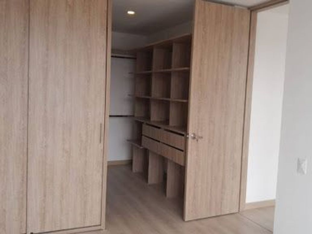 Apartamento de 3 alcobas en venta en Montevideo, Bogotá, 97 m² · foto 18 de 20