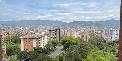 Moderno apartamento de 70 m² en edificio con ascensor - $3.600.000

En arriendo cómodo y bien distribuido apartamento de 70 metros cuadrados, ubicado en un edificio moderno con ascensor. Ideal para quienes buscan vivir en un espacio funcional, con excelente ubicación y todas las comodidades.

Características del inmueble:

2 alcobas con buena iluminación y ventilación natural

2 baños completos con acabados contemporáneos

Sala-comedor de buen tamaño

Cocina integral

Parqueadero privado

Cuarto útil

Edificio con ascensor

Canon de arrendamiento: $3.600.000

Una excelente opción para familias, parejas o profesionales que valoran el confort, la seguridad y la practicidad en su lugar de residencia.

Contáctanos para más información o para agendar una visita.