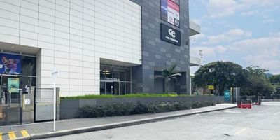 Te presentamos esta oficina ubicada en la dirección CL 75A 66 - 46 Torre 75A Oficina 302 CENTRO COMERCIAL METRÓPOLIS; Se vende en el estado en que se encuentra actualmente, no esperes más y anímate a encontrar con nosotros tu lugar ideal.