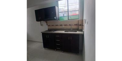 Disponible apartamento sector manchester, cuenta con 2 alcobas, una de ellas con closet, sala , 1 baño. cocina semi integral , zona de ropas , con servicios incluidos , contacto 3014022509
