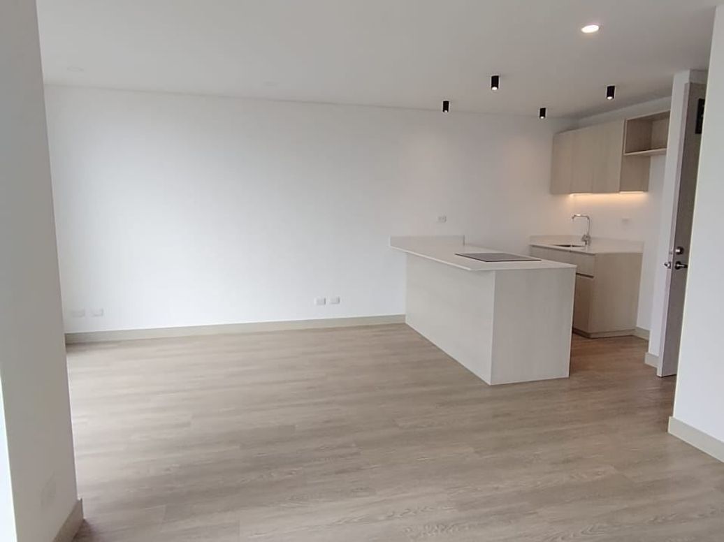 Apartamento de 1 alcoba en venta en Quinta Paredes, Bogotá, 43 m² · foto 4 de 20