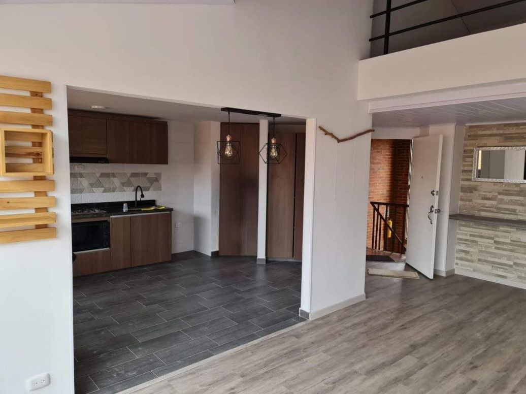 Apartamento de 4 alcobas en venta en Mirandela, Bogotá, 90 m² · foto 2 de 6