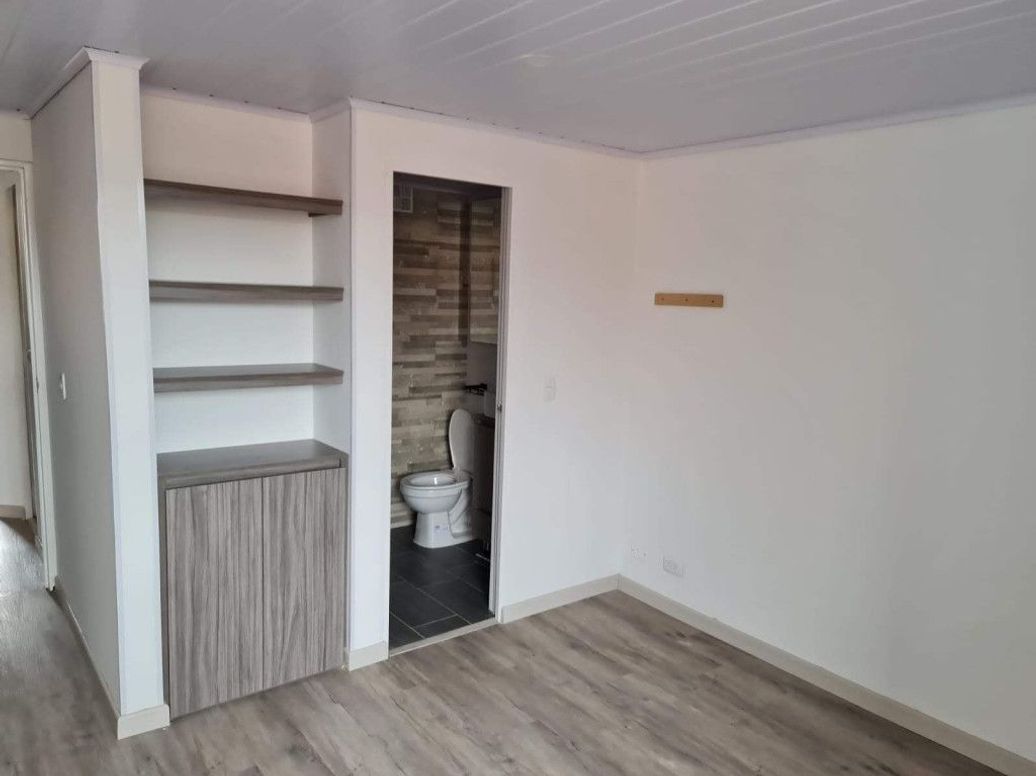 Apartamento de 4 alcobas en venta en Mirandela, Bogotá, 90 m² · foto 6 de 6