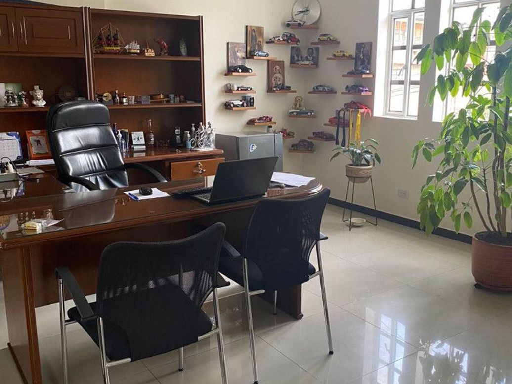 Casa de 6 alcobas en venta en Chapinero Sur Occidental, Bogotá, 300 m² · foto 3 de 6