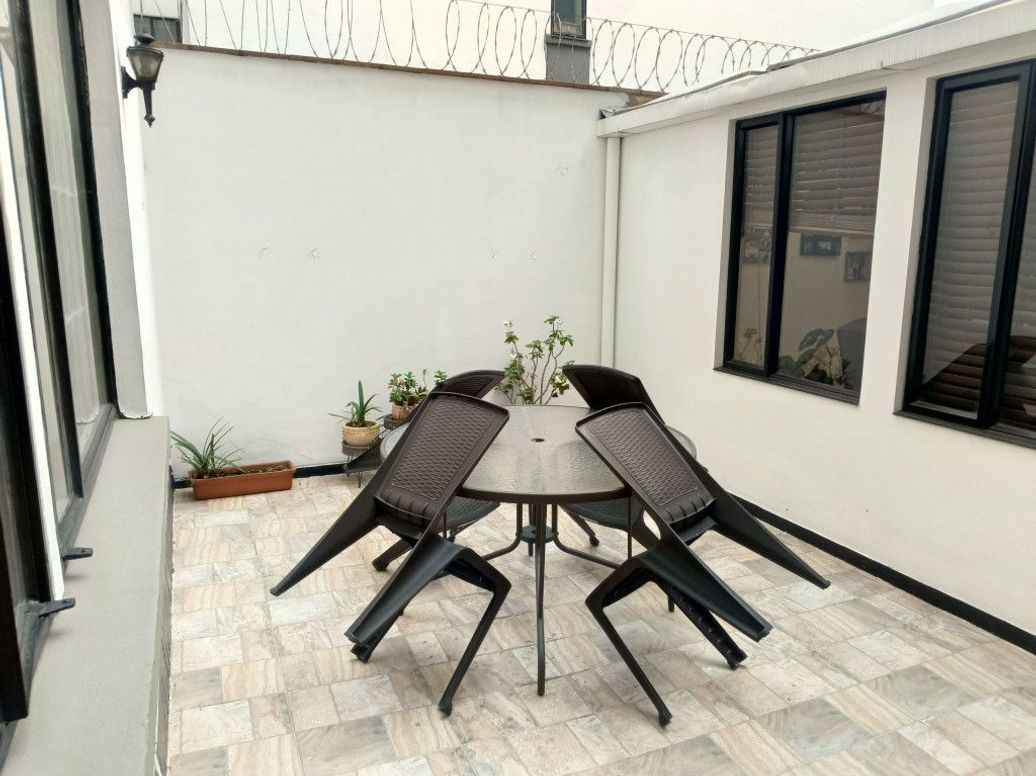 Apartamento de 3 alcobas en venta en Mónaco, Bogotá, 130 m² · foto 5 de 9