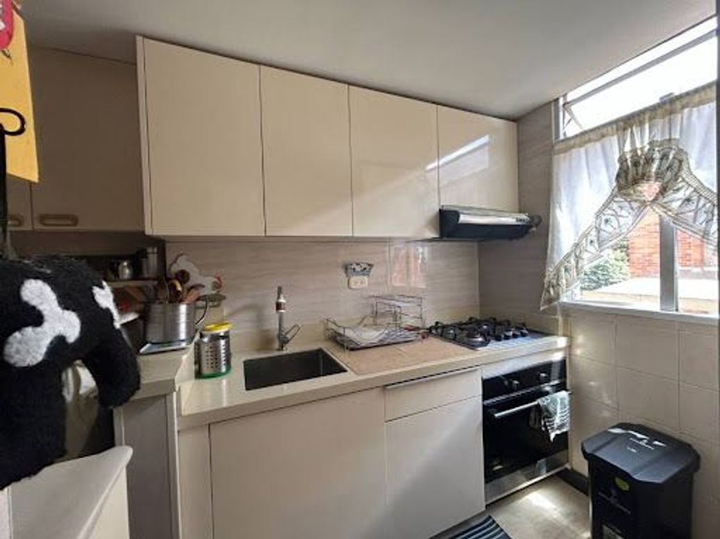 Apartamento de 3 alcobas en venta en Cedritos, Bogotá, 61 m² · foto 7 de 15