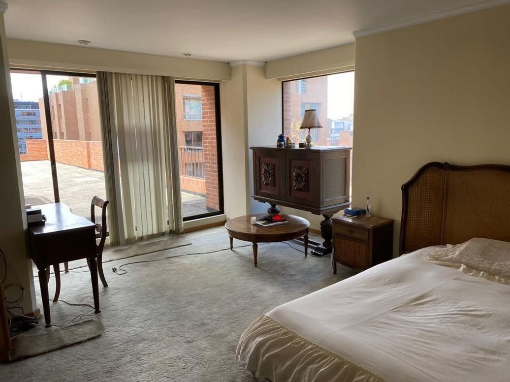 Apartamento de 3 alcobas en venta en Bellavista, Bogotá, 246 m² · foto 9 de 17