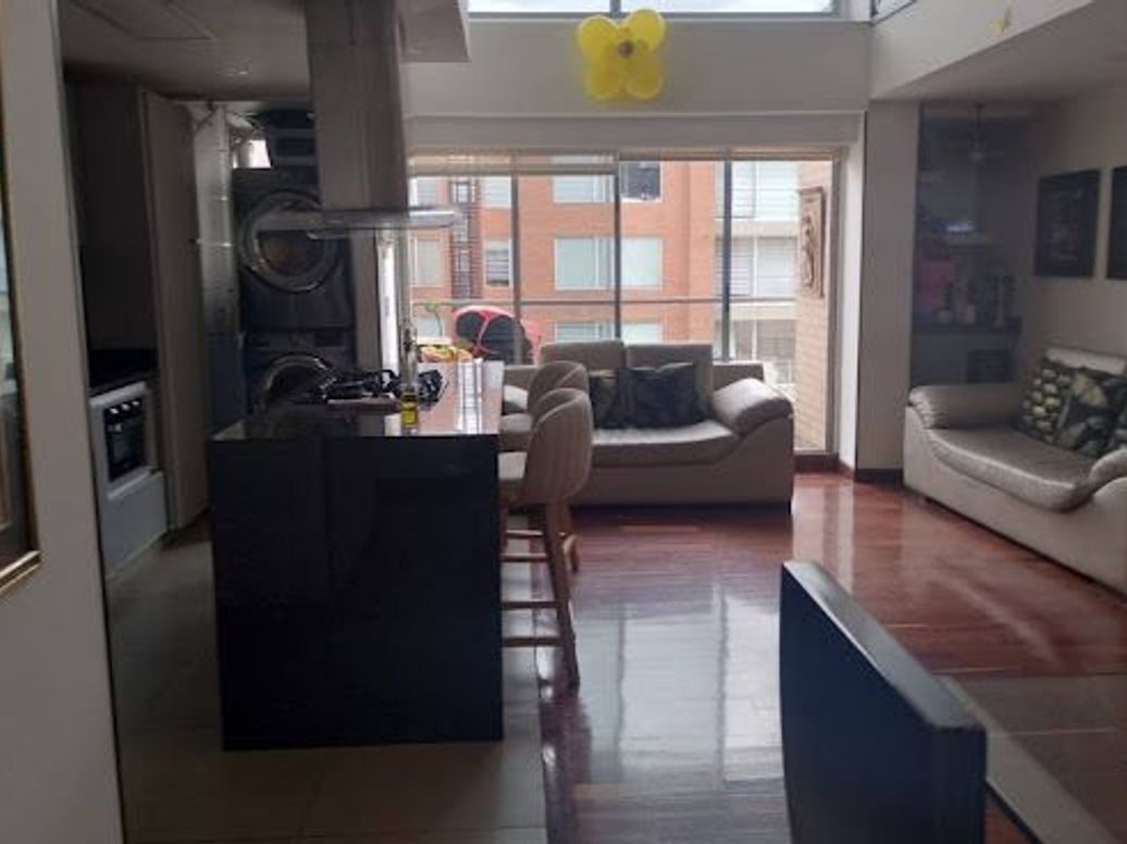Apartamento de 3 alcobas en venta en La Felicidad, Bogotá, 136 m² · foto 4 de 20