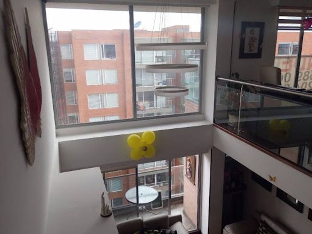Apartamento de 3 alcobas en venta en La Felicidad, Bogotá, 136 m² · foto 14 de 20