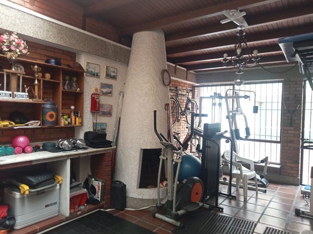Casa de 5 alcobas en venta en Santa Bibiana, Bogotá, 445 m² · foto 9 de 20