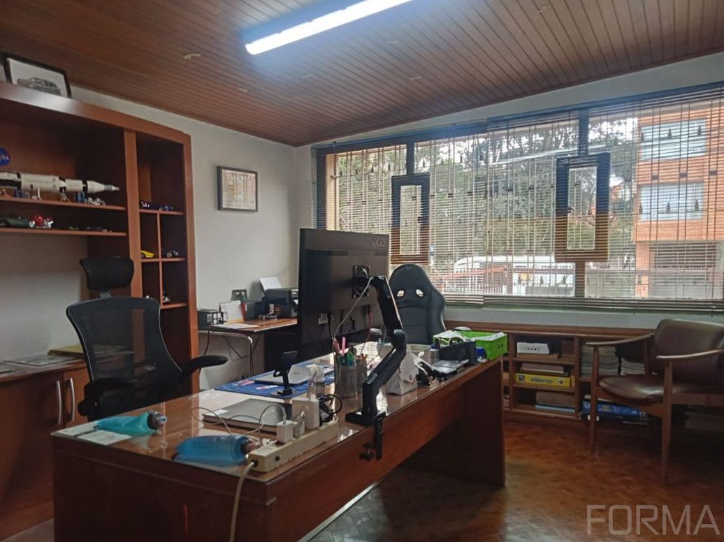 Casa de 5 alcobas en venta en Santa Bibiana, Bogotá, 445 m² · foto 11 de 20
