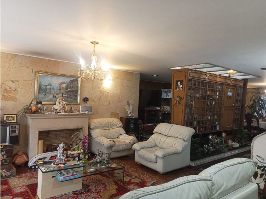 Casa de 5 alcobas en venta en Santa Bibiana, Bogotá, 445 m² · foto 4 de 20