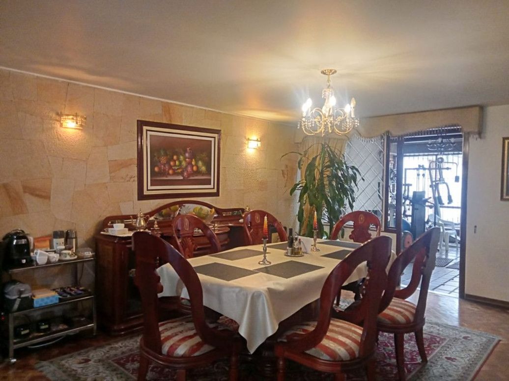 Casa de 5 alcobas en venta en Santa Bibiana, Bogotá, 445 m² · foto 6 de 20