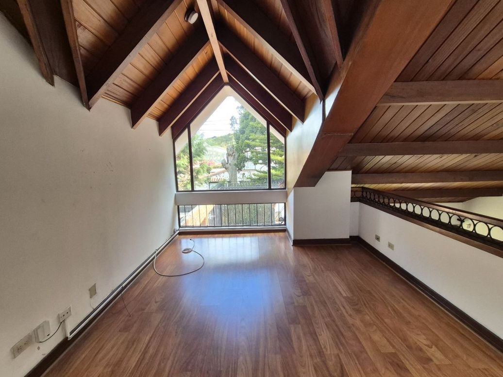 Casa de 4 alcobas en venta en Niza Suba, Bogotá, 220 m² · foto 18 de 20
