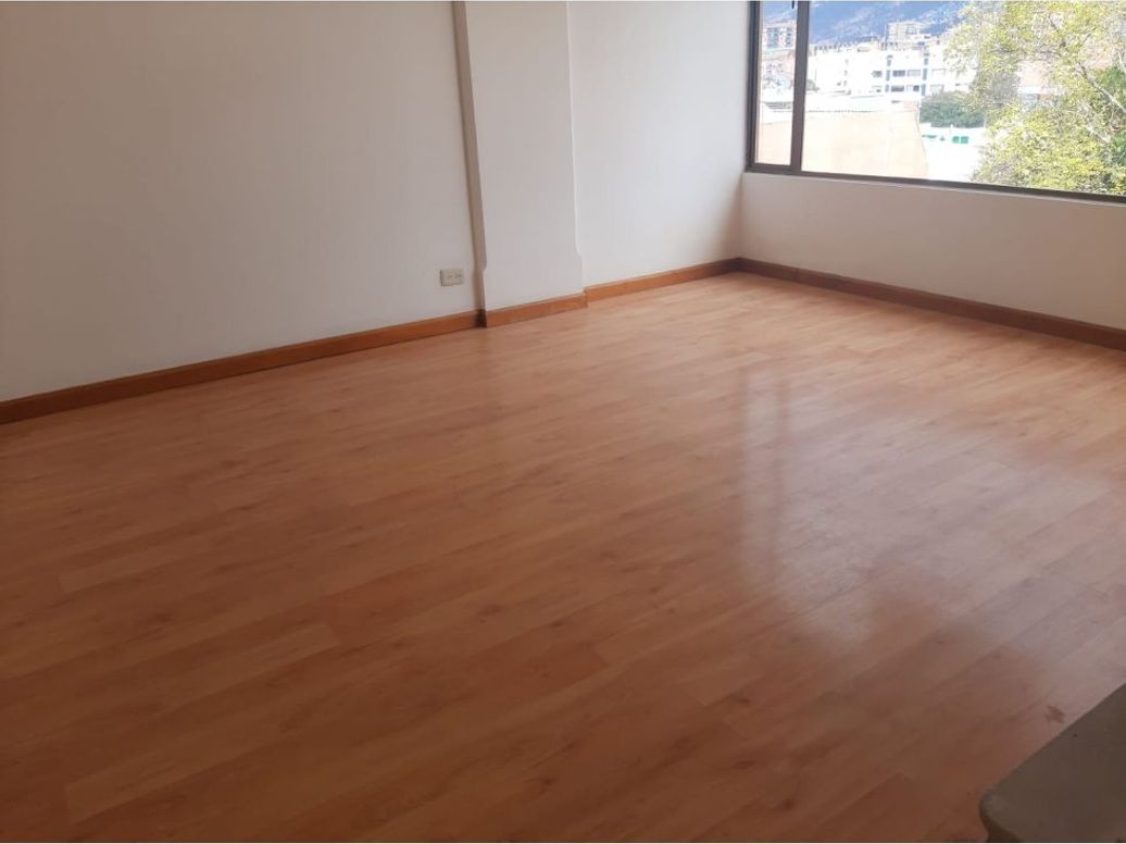 Apartamento de 3 alcobas en venta en El Contador, Bogotá, 138 m² · foto 4 de 16