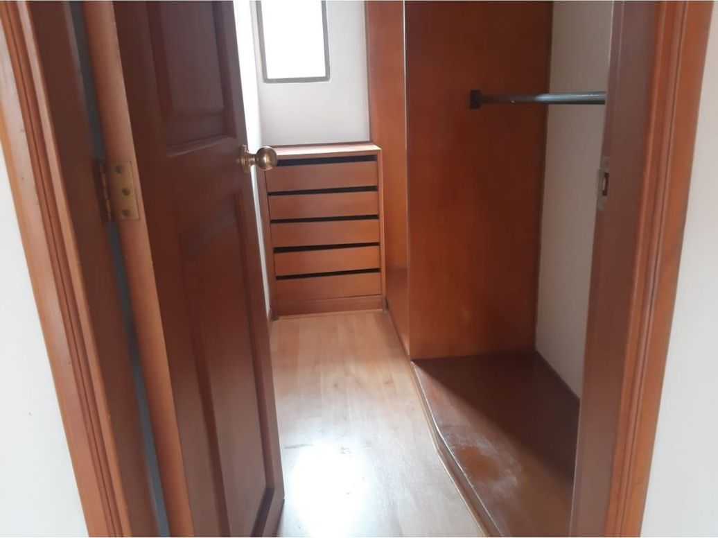 Apartamento de 3 alcobas en venta en El Contador, Bogotá, 138 m² · foto 12 de 16