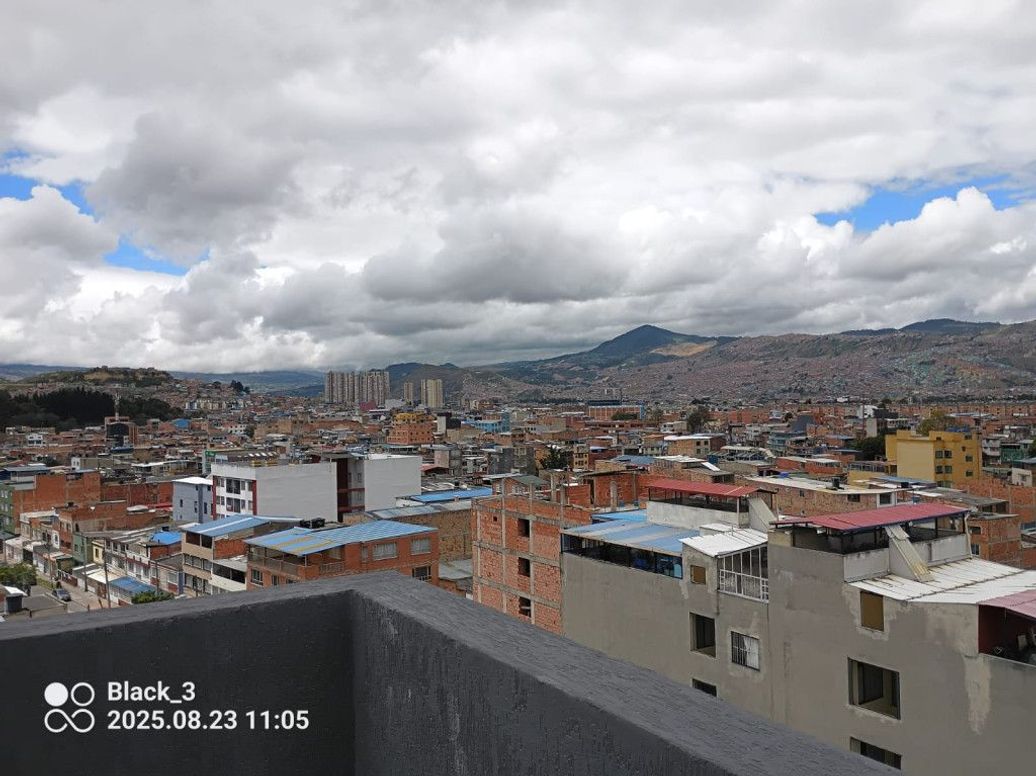 Apartamento de 2 alcobas en venta en Ingles, Bogotá, 50 m² · foto 2 de 15