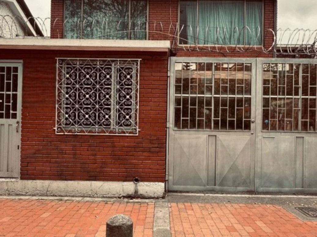 Casa de 3 alcobas en venta en La Esmeralda, Bogotá, 175 m² · foto 4 de 4