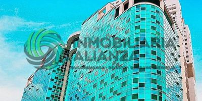 Oficina en arriendo en Green Gold, Barrio Mejoras Publicas. Piso 7, área de 29 metros distribuidos en un espacio amplio con vista a la carrera 27, tiene modulos para alrededor de 8 puestos de trabajo o mas segun la adecuación que se realice, cuenta con baño.   El edificio cuenta con sala de espera, ingreso con tarjeta a los modulos al edificio lo que permite tener mejor control para el acceso y vigilancia las 24 horas. Excelente ubicación en Edificio exclusivo de la ciudad, con facil acceso a trasporte publicos, parqueadero, clinicas, farmatodo, panamericana y establecimientos comerciales del sector.