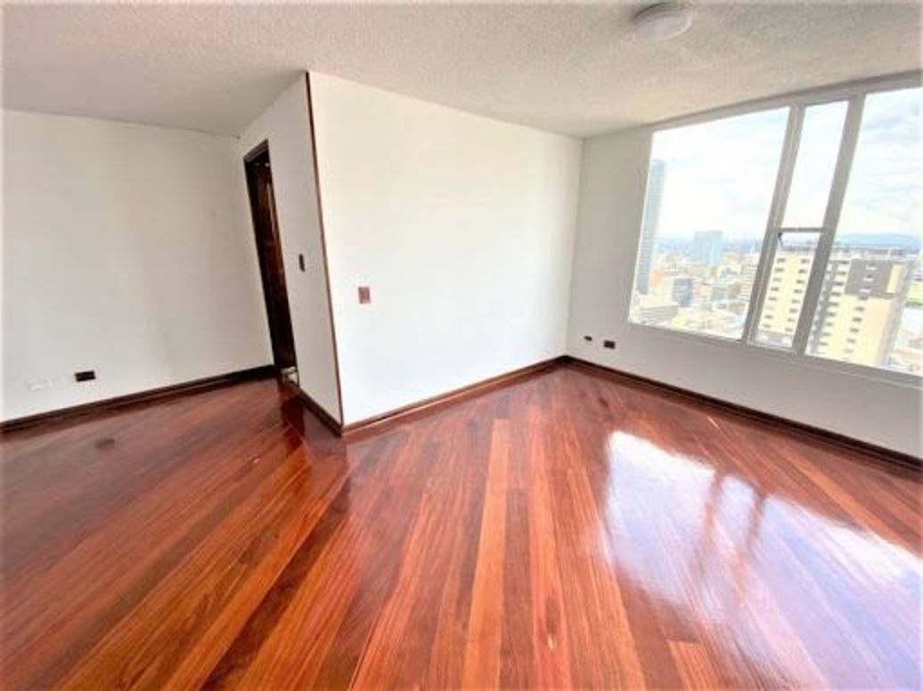 Apartamento de 3 alcobas en venta en La Veracruz, Bogotá, 97 m² · foto 2 de 19