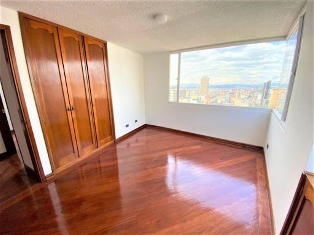 Apartamento de 3 alcobas en venta en La Veracruz, Bogotá, 97 m² · foto 12 de 19