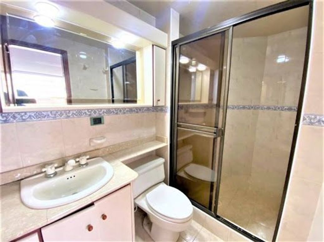 Apartamento de 3 alcobas en venta en La Veracruz, Bogotá, 97 m² · foto 8 de 19