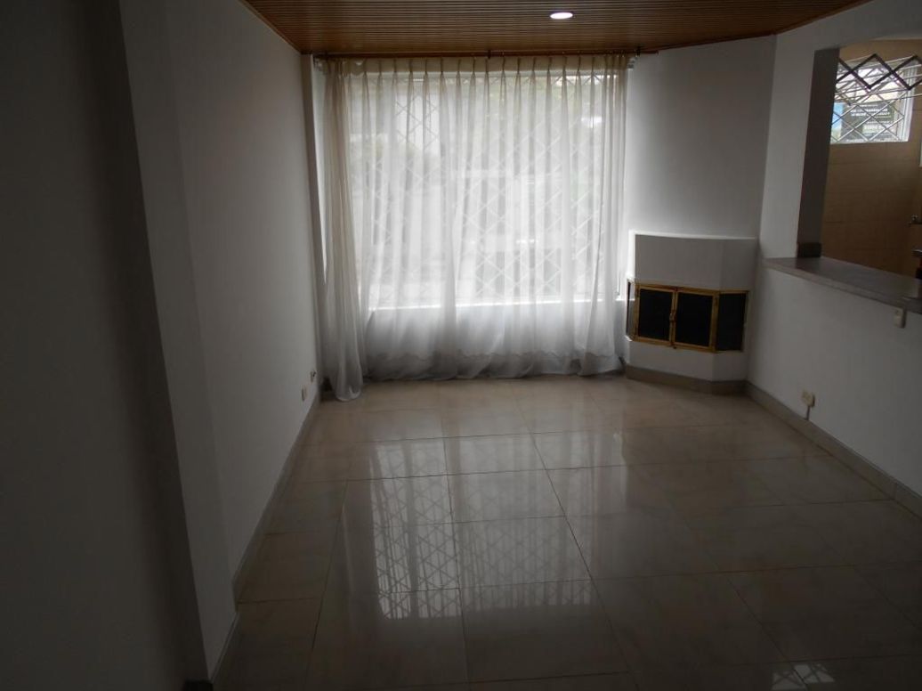 Casa de 3 alcobas en venta en Las Villas, Bogotá, 80 m² · foto 3 de 20