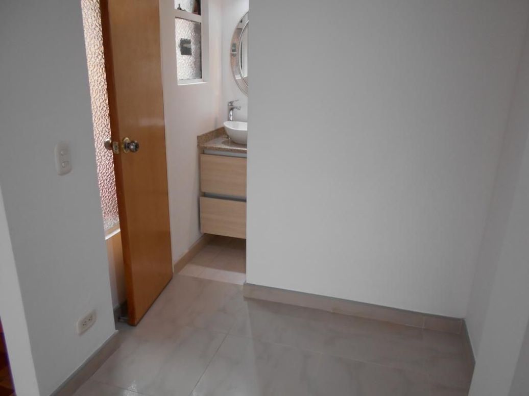 Casa de 3 alcobas en venta en Las Villas, Bogotá, 80 m² · foto 12 de 20