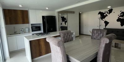 Cuarto útil: 1
Estrato: 4
Piso: 16
Año construcción: 2021
Valor Administración: $230.000
Predial: $250.000 trimestral
Balcón grande con super vista
Vista panorámica
Baño social completo
Cocina integral
Cocina tipo americano
Despensa
Habitación principal (Baño y Vestier)
Habitación 2
Estudio con opción Habitación 3
Zona de lavandería
Cocina tipo americano
Despensa
Habitación principal (Baño y Vestier)
Habitación 2
Estudio con opción Habitación 3
Zona de lavandería

Podrán disfrutar de diferentes espacios y experiencias:
Torre de entretenimiento
Centro de entrenamiento físico
Sala VIP
SPA
Salón de artes
Salón de eventos
Salón infantil de fiestas Guardería
Cancha squash
Cancha multifuncional
Cancha voleyplaya
Parque acuático
Solárium
Jacuzzi
Turco
Piscinas
Espejo de agua
El bosque encantado
Teatro al aire libre
Juegos infantiles
Fuente encantada 
Pozo 
Zona picnic
Biblioteca del bosque 
Play ground del bosque
Juegos Infantiles
Recinto de relajación