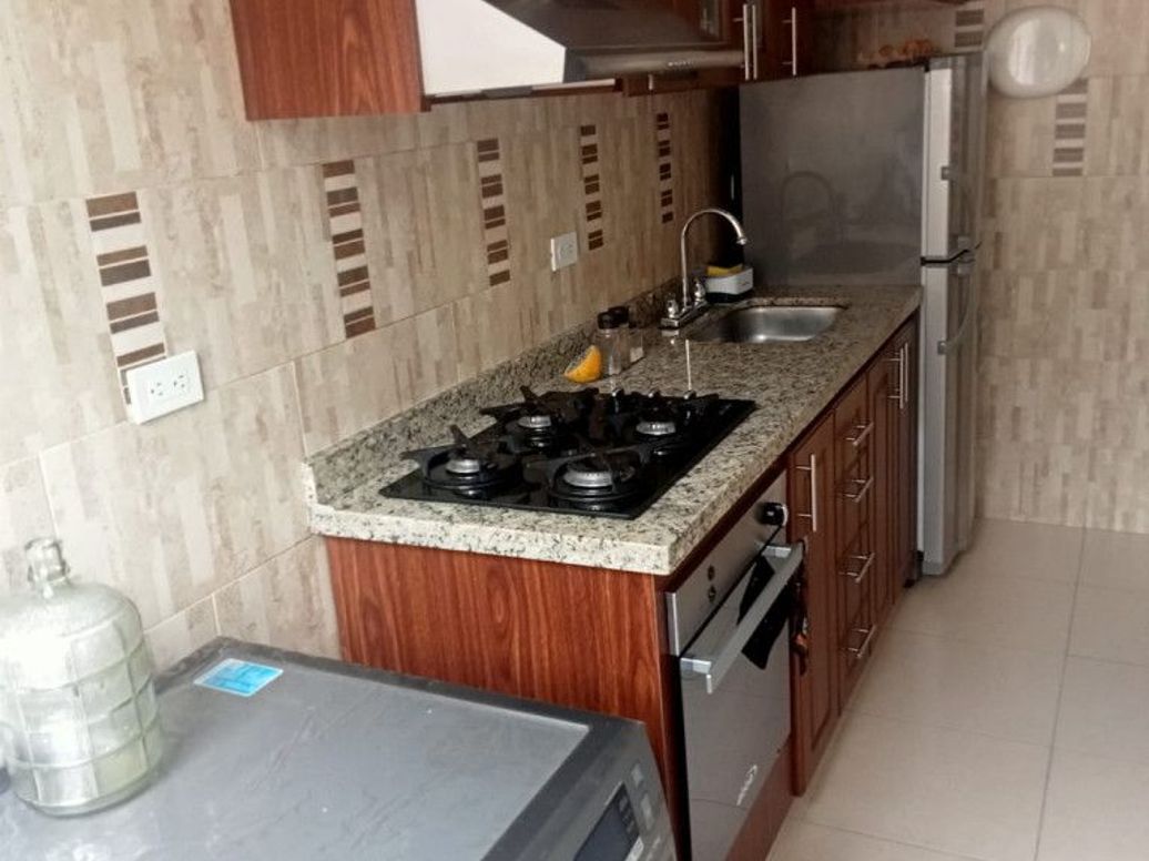 Apartamento de 3 alcobas en venta en Cr Molinos Del Milenio, Bogotá, 42 m² · foto 8 de 14