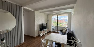 Apartamento en el sector de los parra,es un piso 20,con vista espectacular,tiene 60mt,3 alcobas,2 baños,esta remodelado,cuenta con parqueadero Excelente ubicacion cerca al Euro de la inferior La unidad tiene piscina,juegos infantiles con zona verde pequeña,salon social Paga de Administracion 424.000 y predial anual 2.386.000
