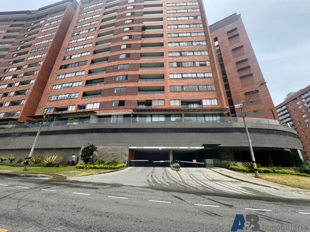 Apartaestudio en arriendo en Envigado, sector loma de las brujas en Loma De Las Brujas