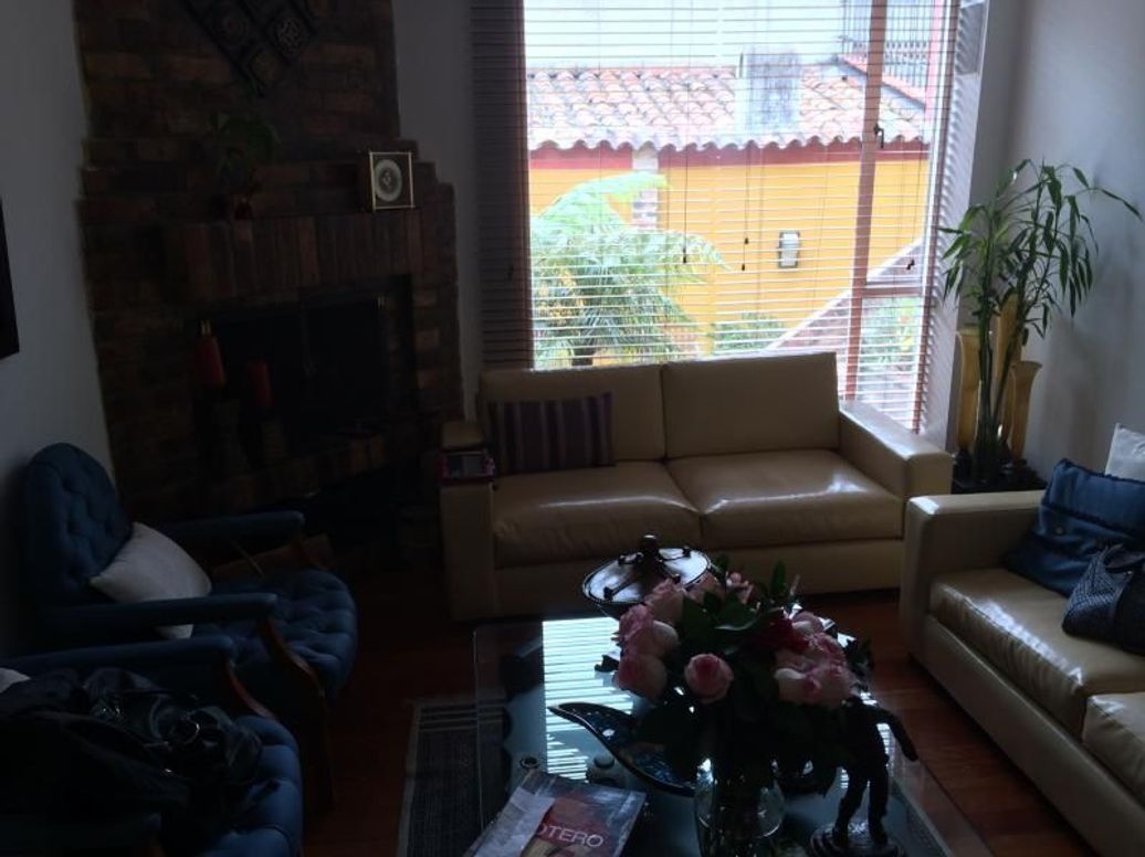Casa de 4 alcobas en venta en San Patricio, Bogotá, 127 m² · foto 3 de 17