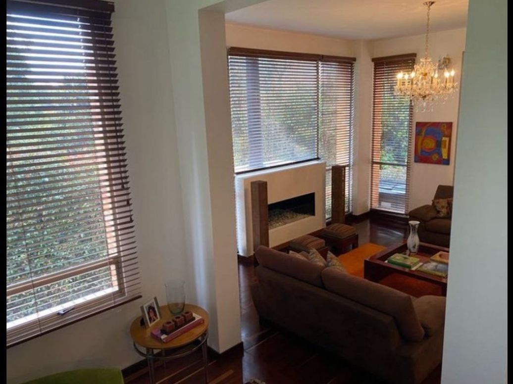 Casa de 4 alcobas en venta en Sotileza, Bogotá, 436 m² · foto 2 de 18